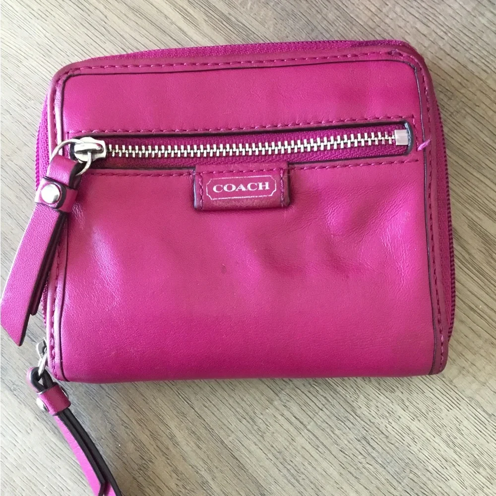 Coach Hot Pink Pebbled Leather Drawstring Shoulder Bucket Bag w/Matching Wallet - Picture 6 of 15